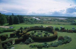 How Hill Gardens